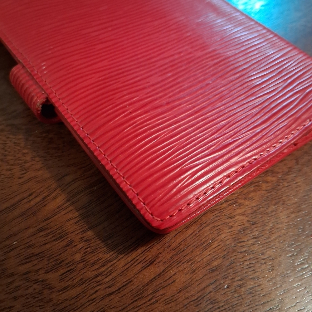 Red Textured Wallet - Picture 12 of 15